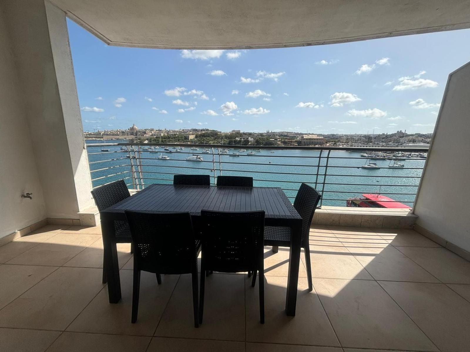 The By Homely * Sliema